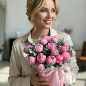 Цветы в коробке «Роза пиона»