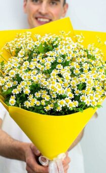 Букет из ромашек «Для неё»