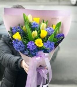 Букет с гиацинтами